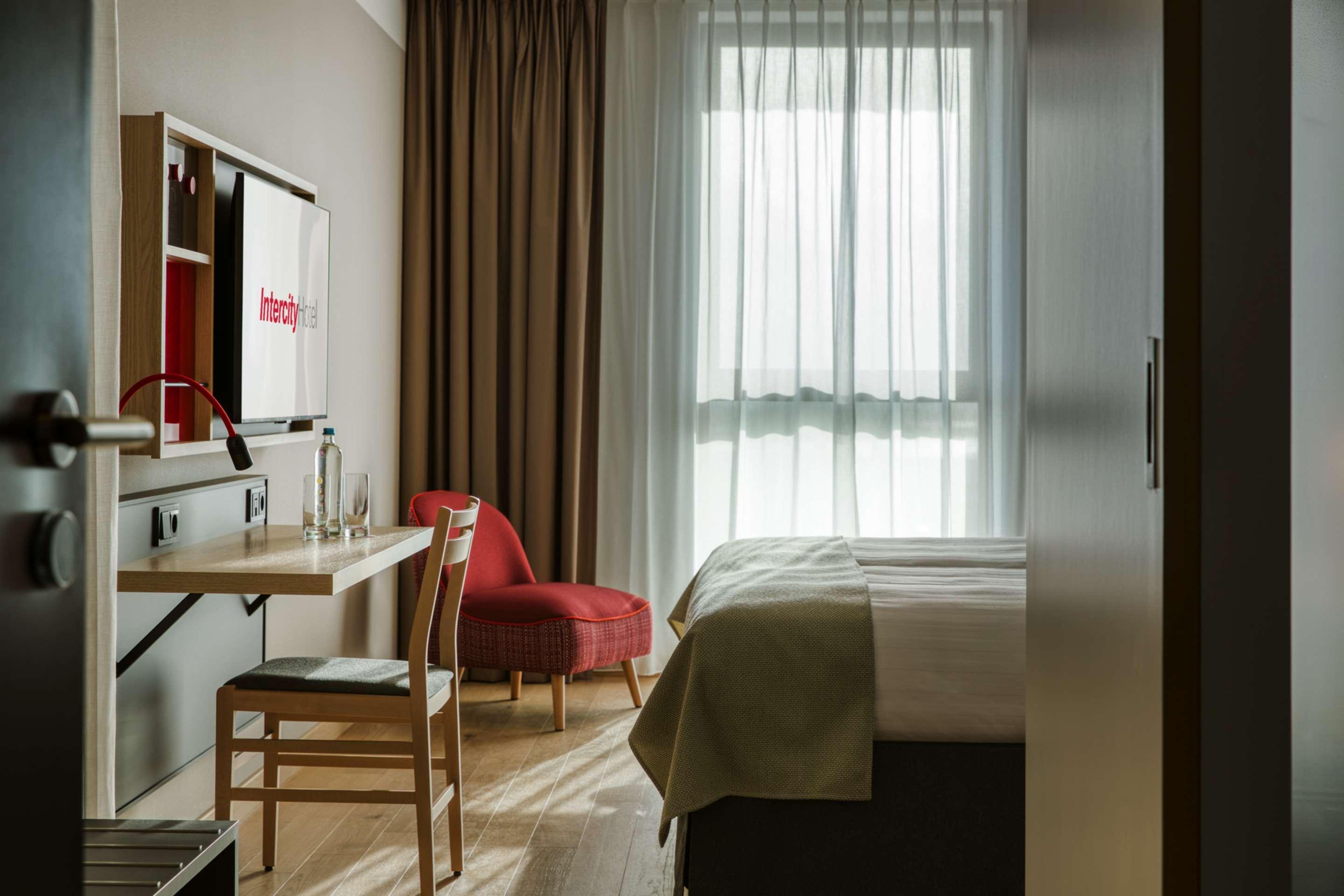 Intercityhotel Amsterdam Schiphol Airport Гофддорп Екстер'єр фото